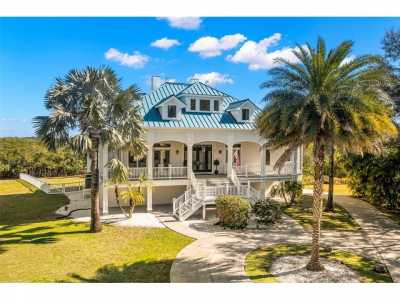 Home For Sale in Seminole, Florida