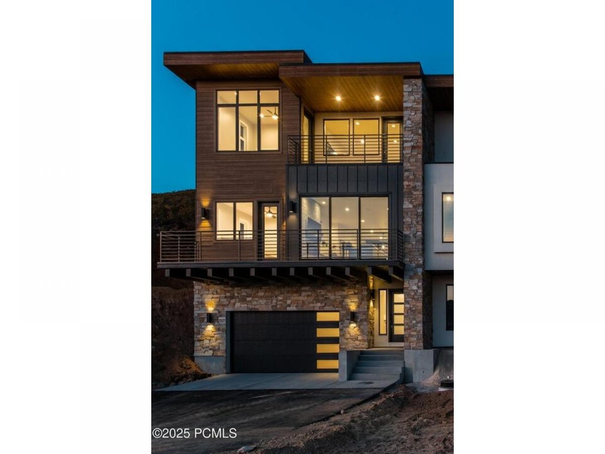 Picture of Home For Sale in Hideout, Utah, United States