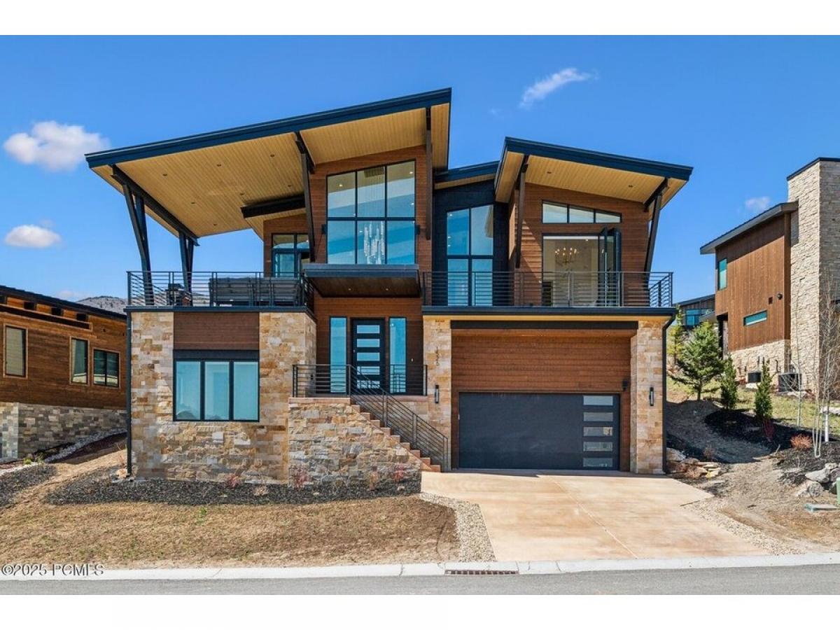 Picture of Home For Sale in Mayflower Mountain, Utah, United States