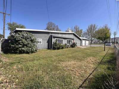 Home For Sale in Benton City, Washington