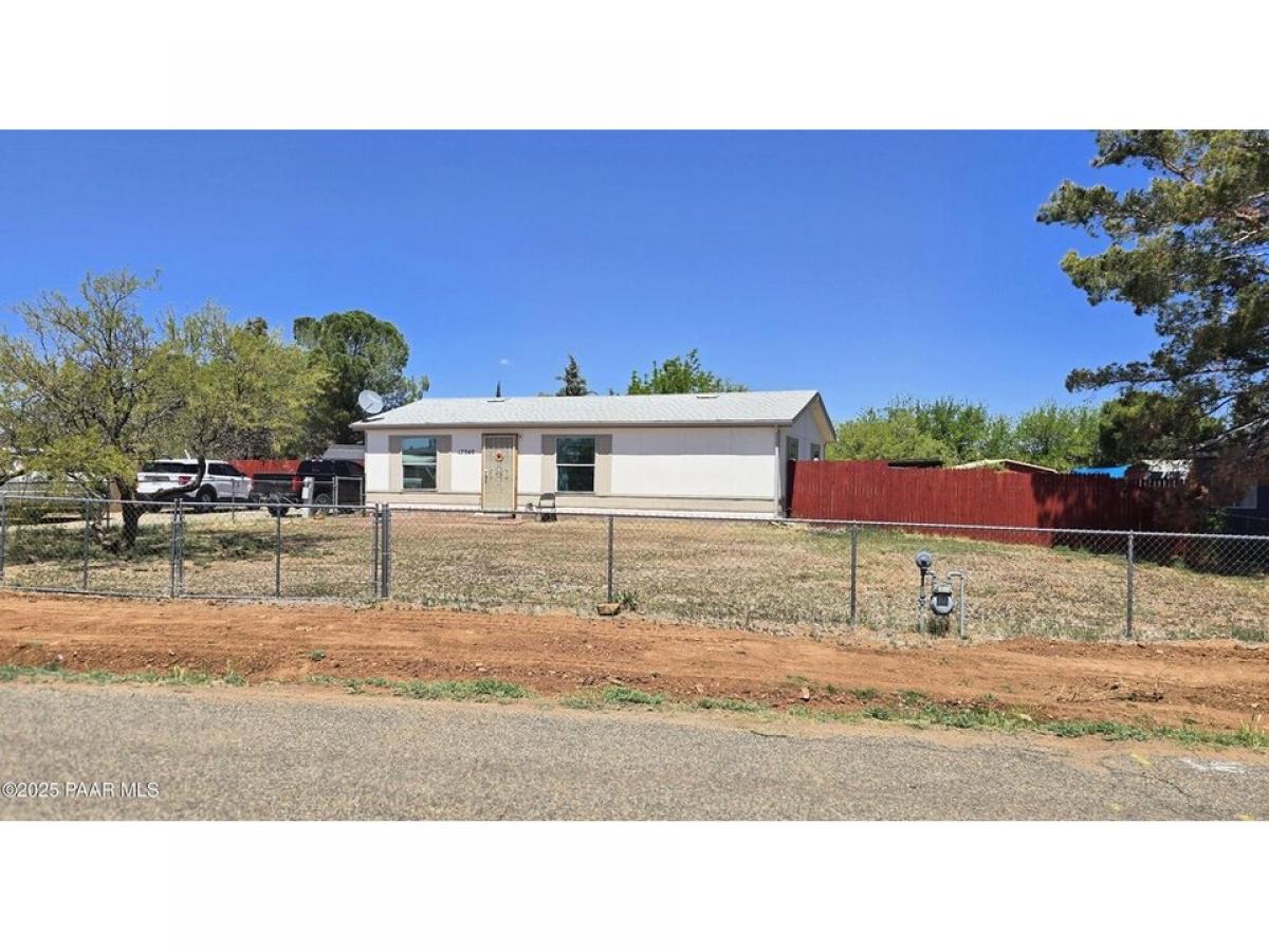 Picture of Home For Sale in Mayer, Arizona, United States