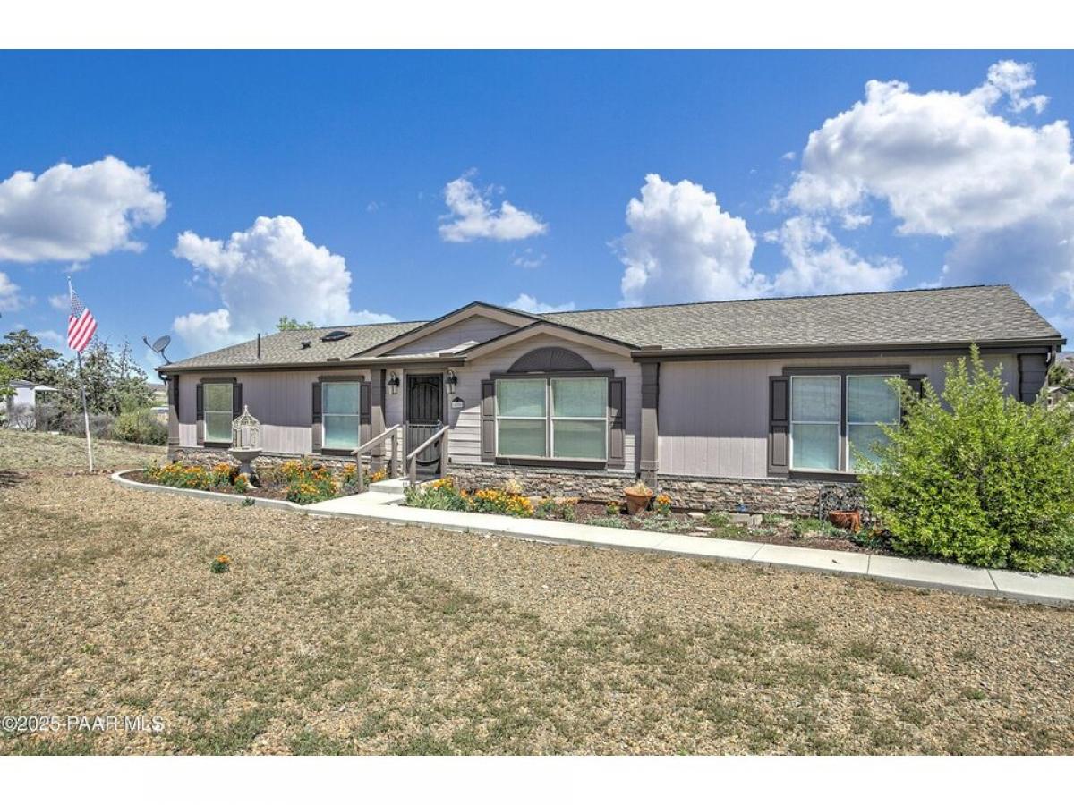 Picture of Home For Sale in Dewey-Humboldt, Arizona, United States