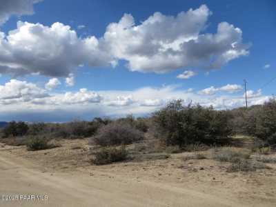 Residential Land For Sale in Kirkland, Arizona