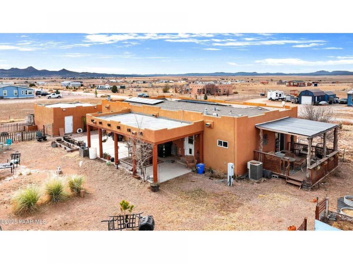 Picture of Home For Sale in Paulden, Arizona, United States