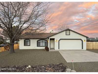 Home For Sale in Prescott Valley, Arizona