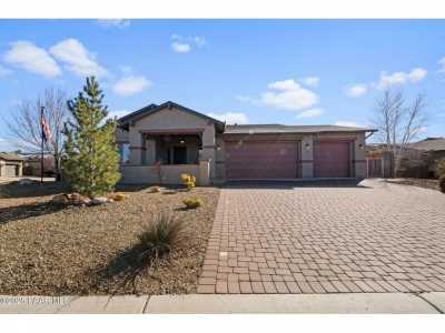 Home For Sale in Prescott Valley, Arizona