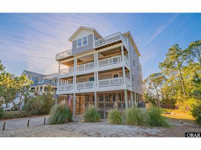 Home For Sale in Salvo, North Carolina