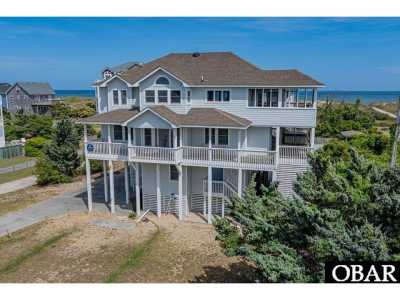 Home For Sale in Waves, North Carolina