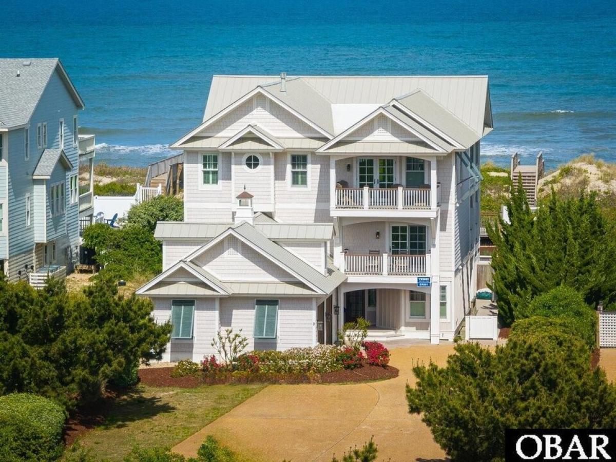 Picture of Home For Sale in Corolla, North Carolina, United States