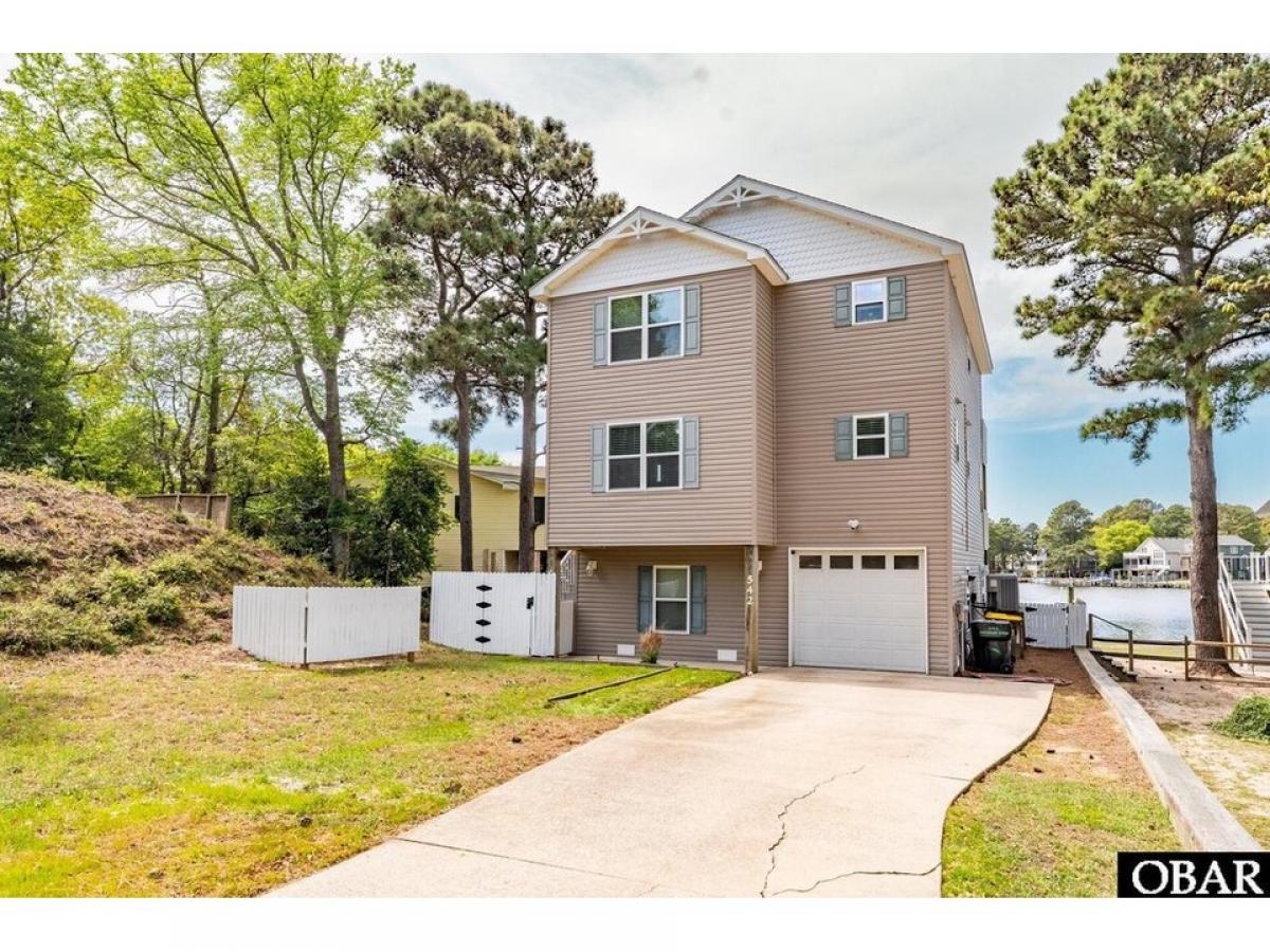 Picture of Home For Sale in Kill Devil Hills, North Carolina, United States