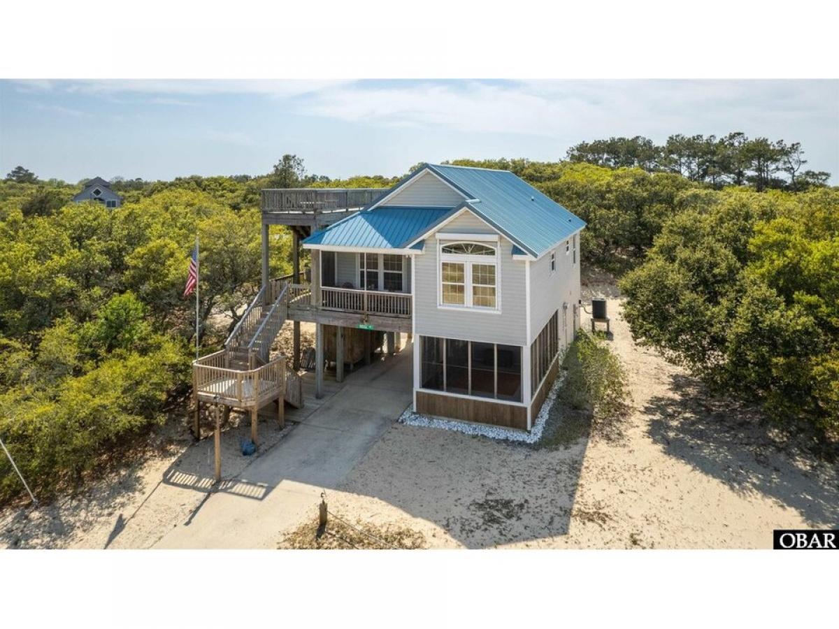 Picture of Home For Sale in Corolla, North Carolina, United States