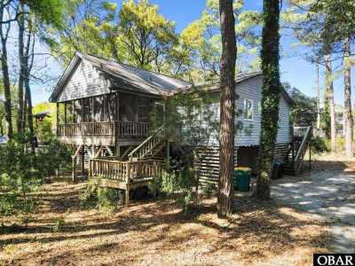 Home For Sale in Southern Shores, North Carolina