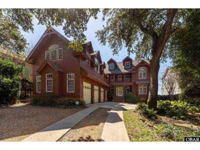Home For Sale in Kitty Hawk, North Carolina