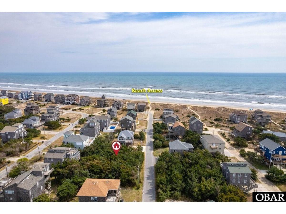 Picture of Residential Land For Sale in Frisco, North Carolina, United States