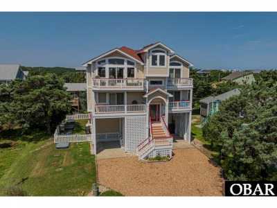 Home For Sale in Avon, North Carolina