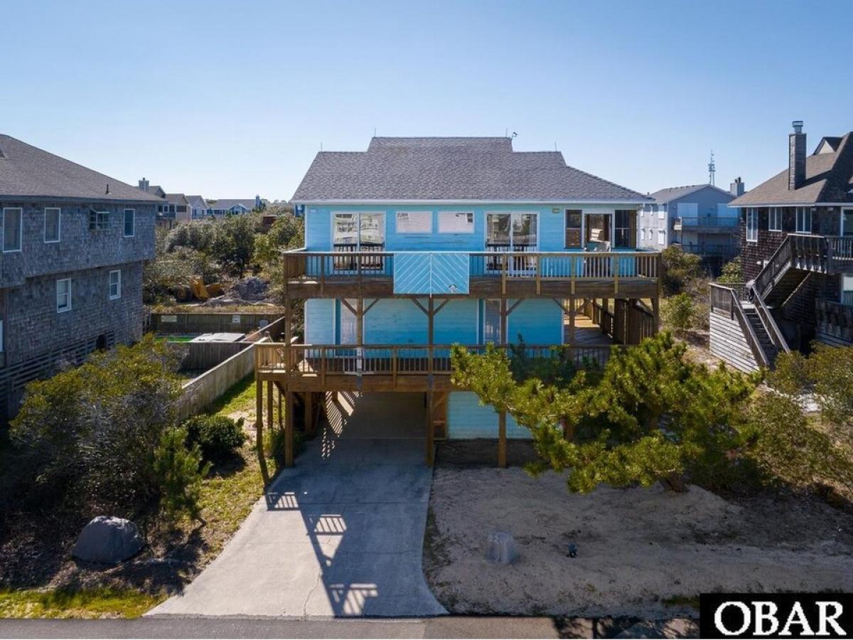 Picture of Home For Sale in Corolla, North Carolina, United States