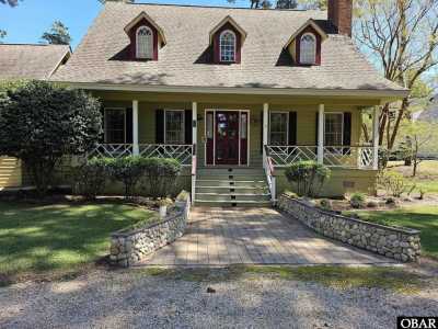 Home For Sale in Southern Shores, North Carolina