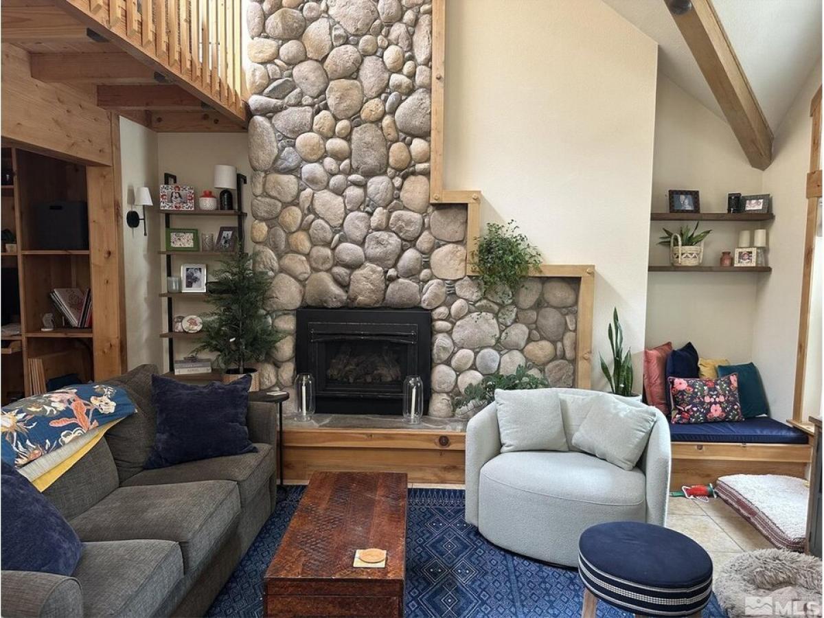 Picture of Home For Sale in Minden, Nevada, United States