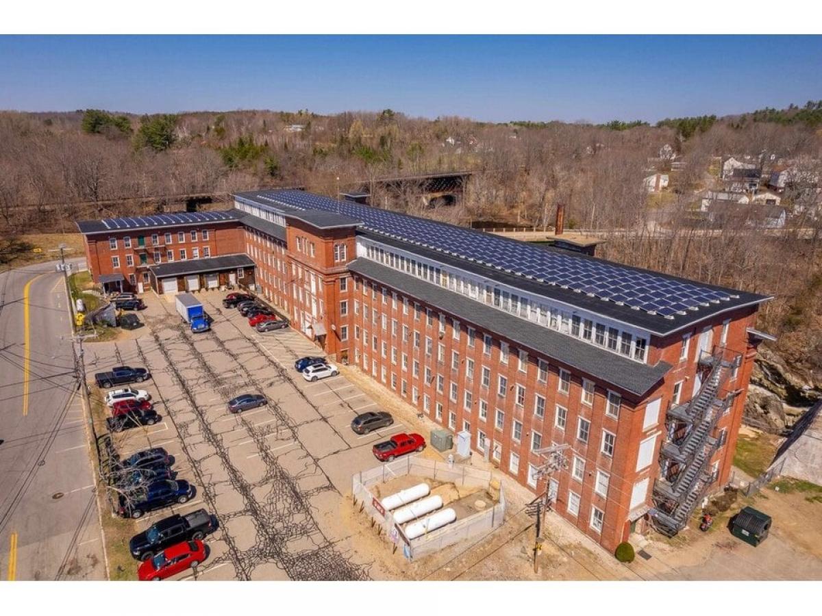 Picture of Home For Sale in Rollinsford, New Hampshire, United States