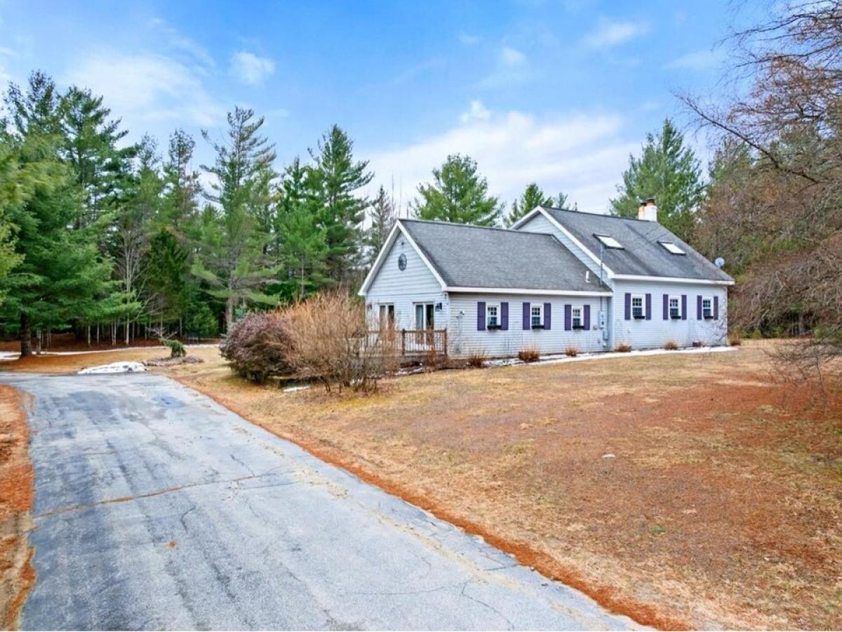 Picture of Home For Sale in Carroll, New Hampshire, United States