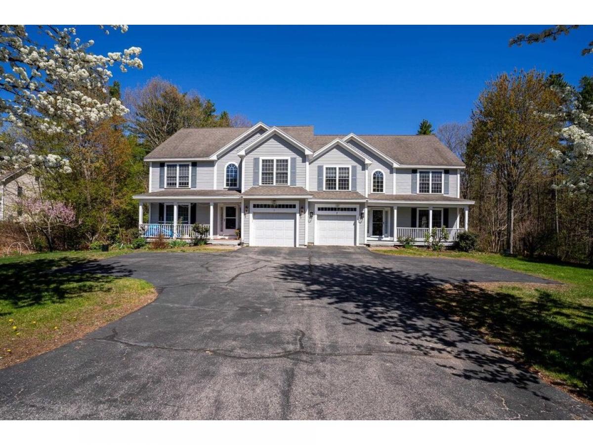 Picture of Home For Sale in Lee, New Hampshire, United States