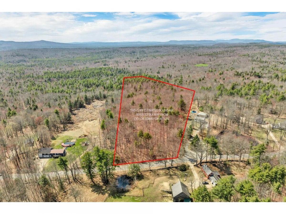 Picture of Residential Land For Sale in Middleton, New Hampshire, United States