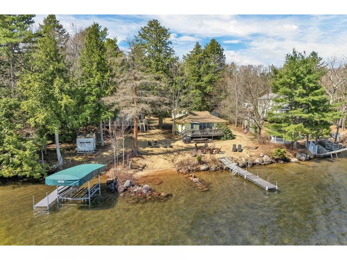 Picture of Home For Sale in Sanbornton, New Hampshire, United States