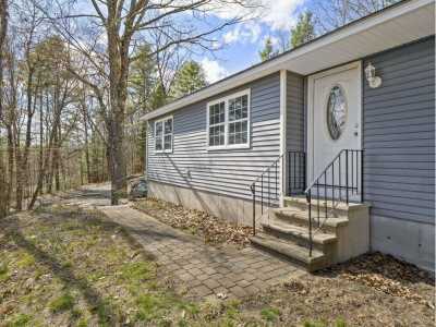Home For Sale in Hampstead, New Hampshire