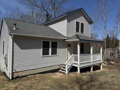 Home For Sale in Alton, New Hampshire