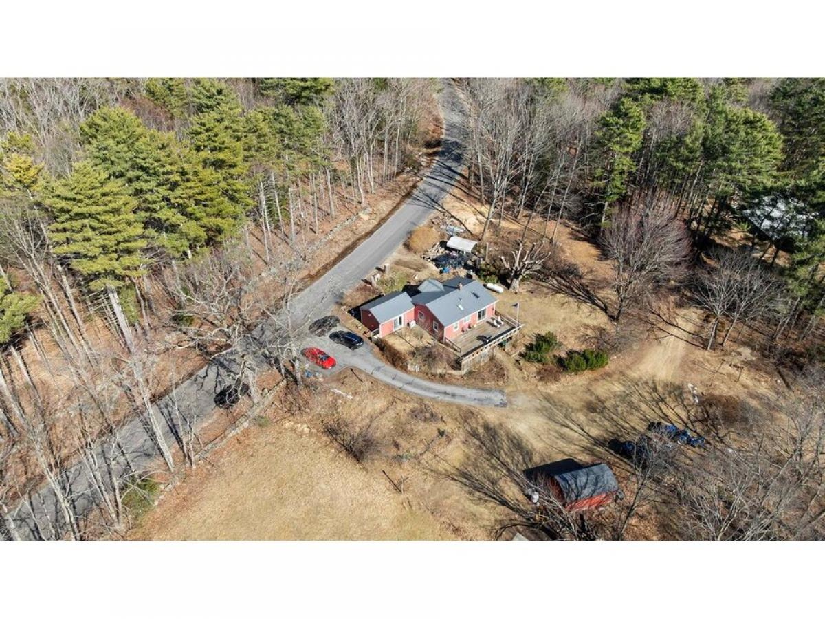 Picture of Home For Sale in Barnstead, New Hampshire, United States