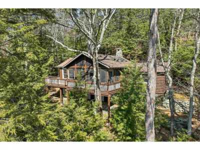 Home For Sale in Alton, New Hampshire