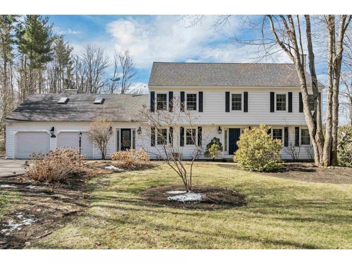 Picture of Home For Sale in Gilford, New Hampshire, United States