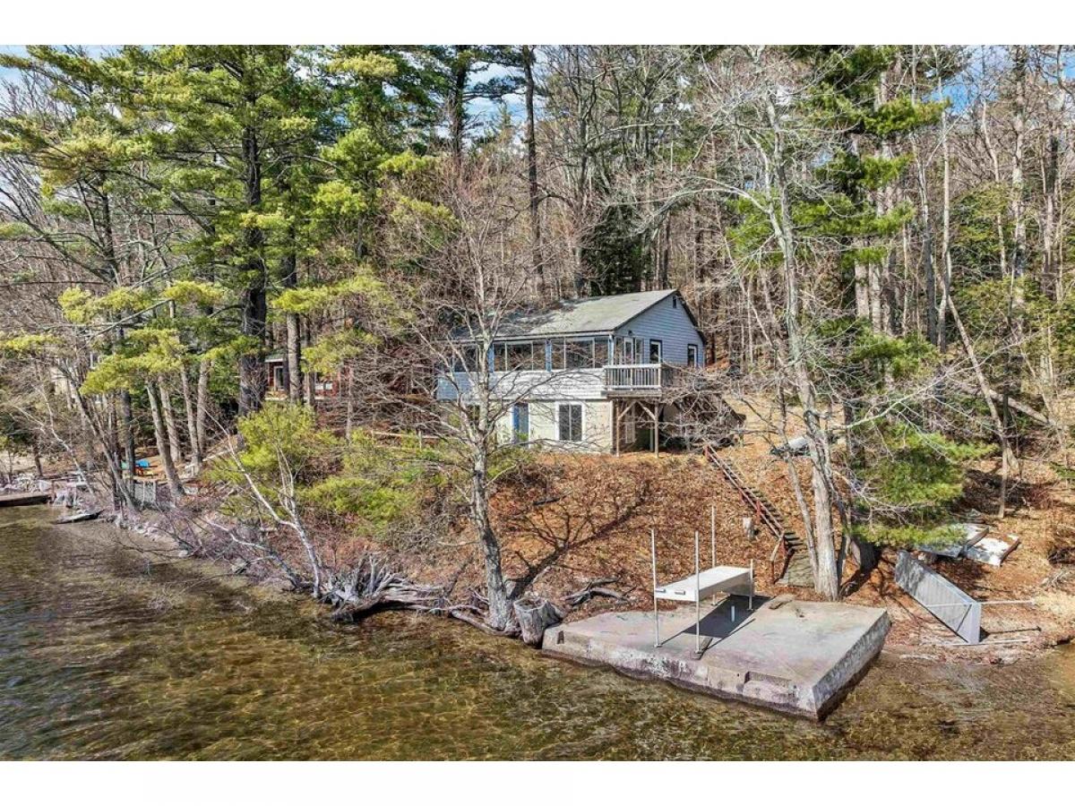 Picture of Home For Sale in Alton, New Hampshire, United States