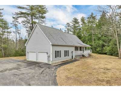 Home For Sale in Alton, New Hampshire