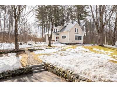Home For Sale in Meredith, New Hampshire