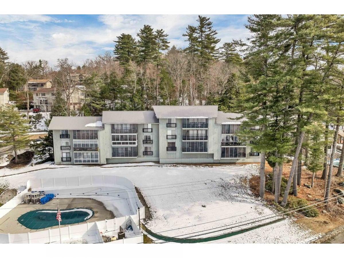 Picture of Home For Sale in Laconia, New Hampshire, United States