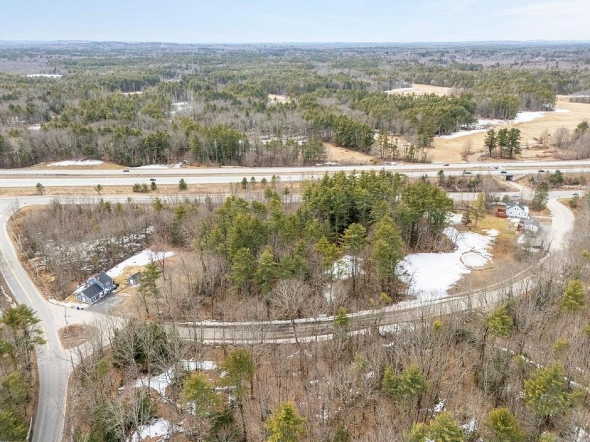 Picture of Home For Sale in Exeter, New Hampshire, United States
