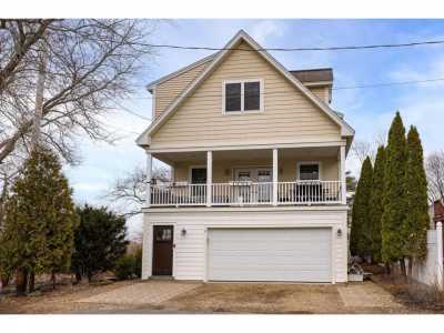 Home For Sale in Hampton, New Hampshire