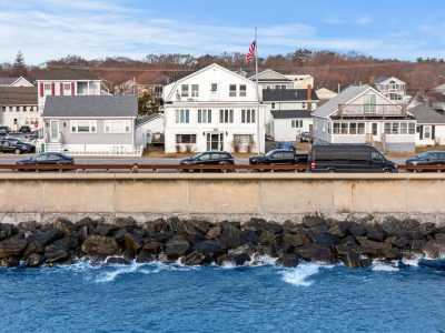 Home For Sale in Hampton, New Hampshire