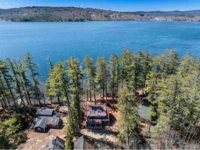 Home For Sale in Meredith, New Hampshire