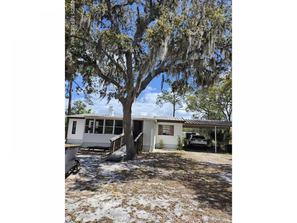 Picture of Home For Sale in Pomona Park, Florida, United States