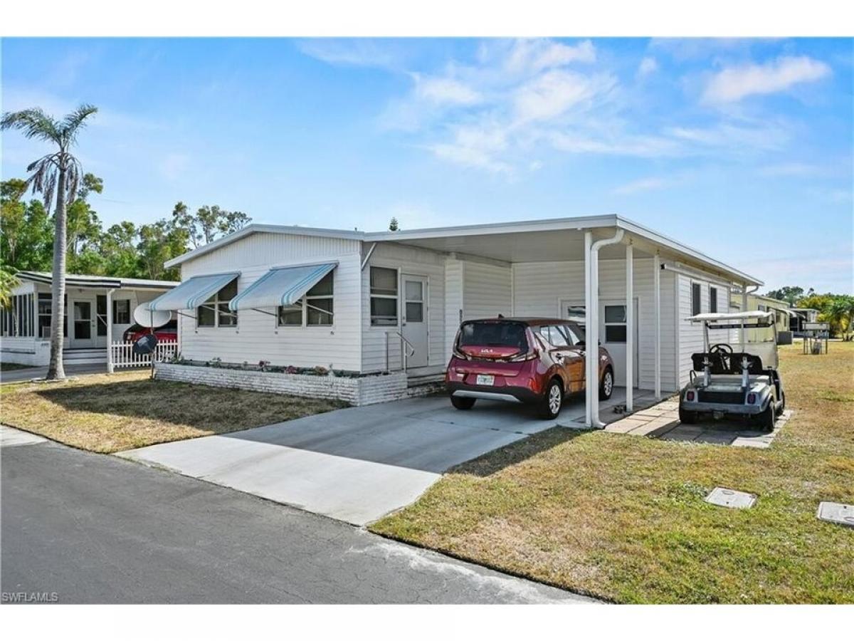 Picture of Home For Sale in North Fort Myers, Florida, United States
