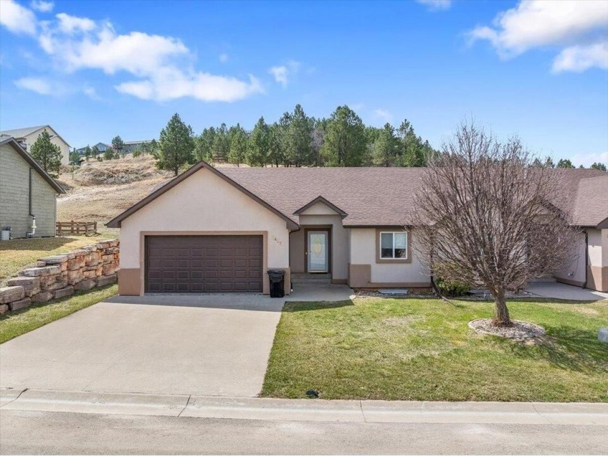 Picture of Home For Sale in Spearfish, South Dakota, United States