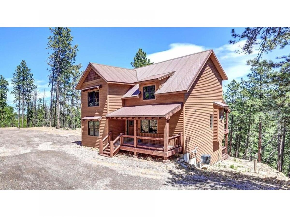 Picture of Home For Sale in Lead, South Dakota, United States