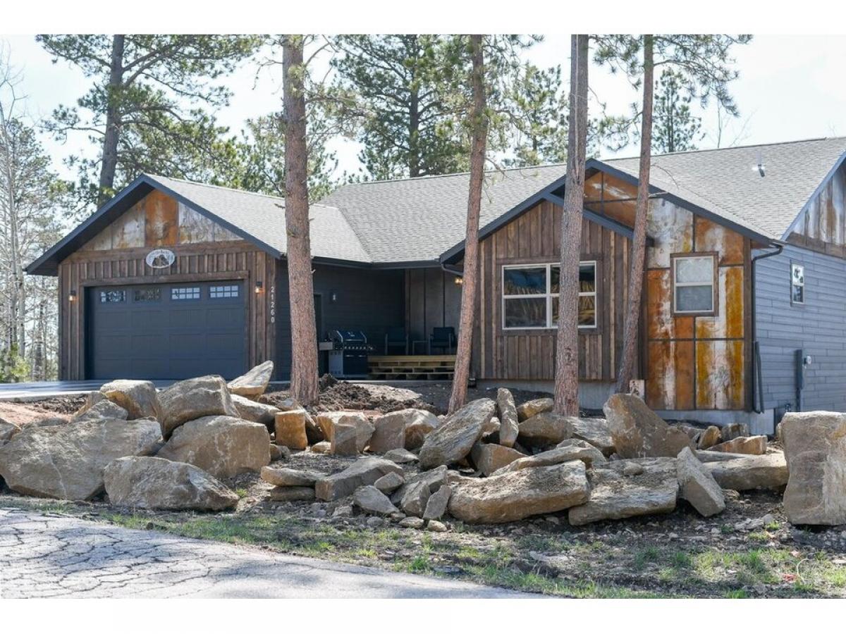 Picture of Home For Sale in Lead, South Dakota, United States