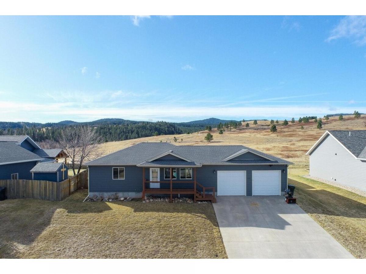 Picture of Home For Sale in Spearfish, South Dakota, United States