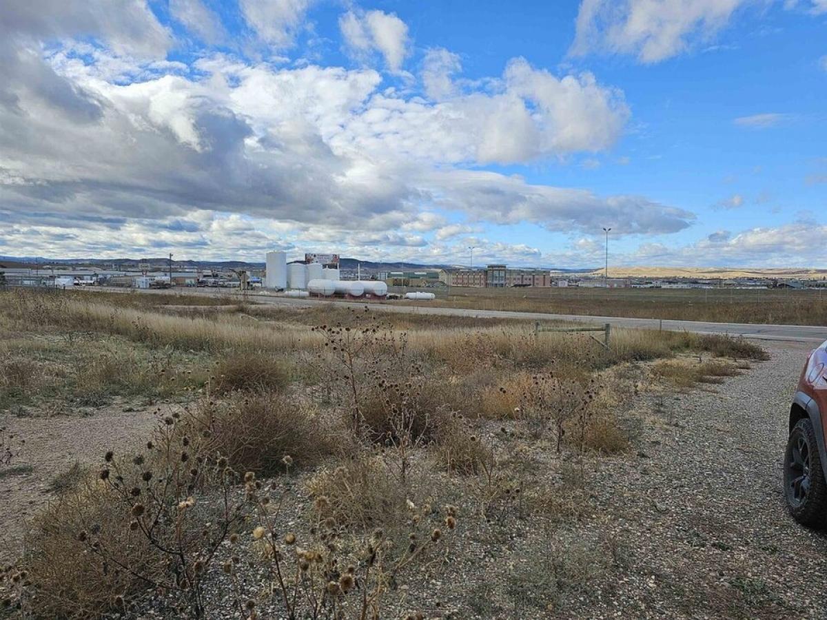 Picture of Home For Sale in Rapid City, South Dakota, United States