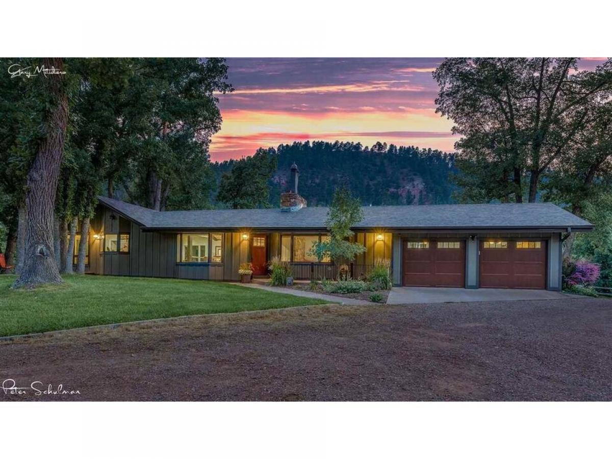 Picture of Home For Sale in Beulah, Wyoming, United States