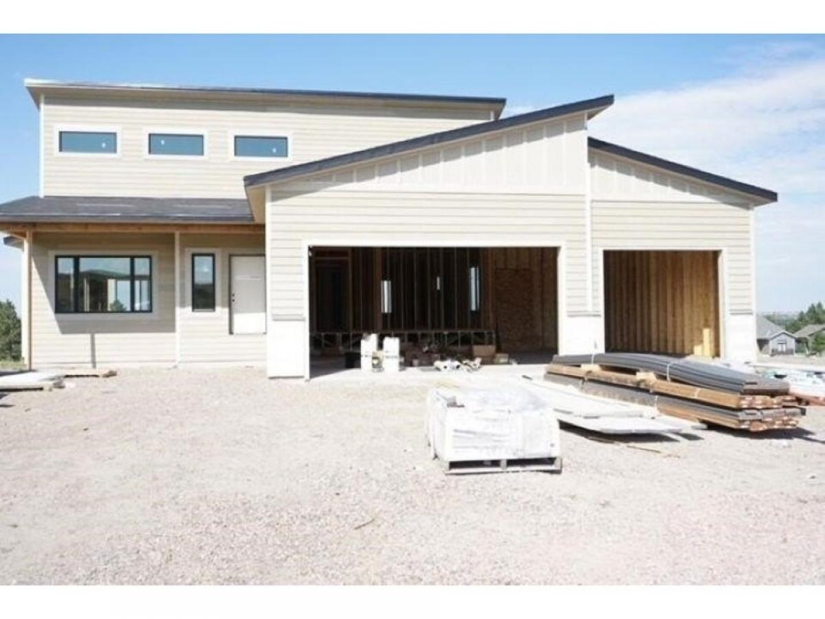 Picture of Home For Sale in Rapid City, South Dakota, United States