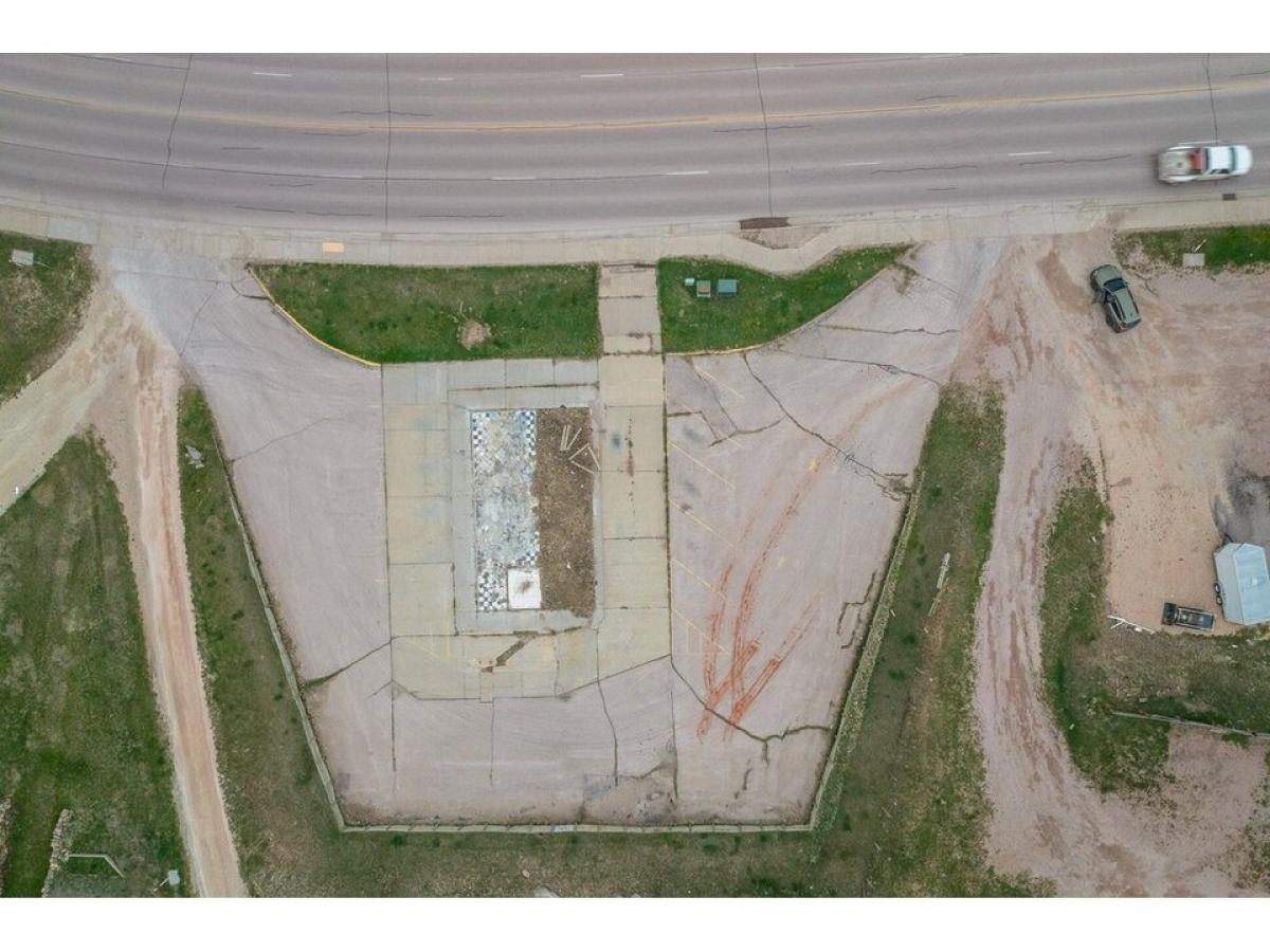 Picture of Home For Sale in Custer, South Dakota, United States
